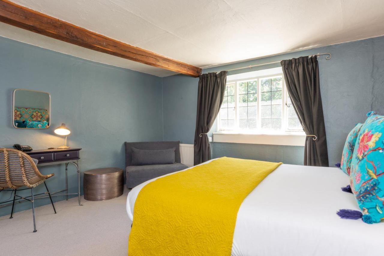 Jersey Arms Hotel Bicester Exteriör bild